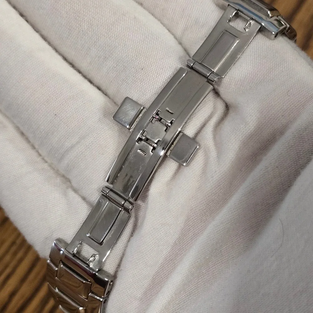 Seiko Women's Two Tone Watch Black Dial Crystal Bezel Date Stainless Steel‎ NWOT